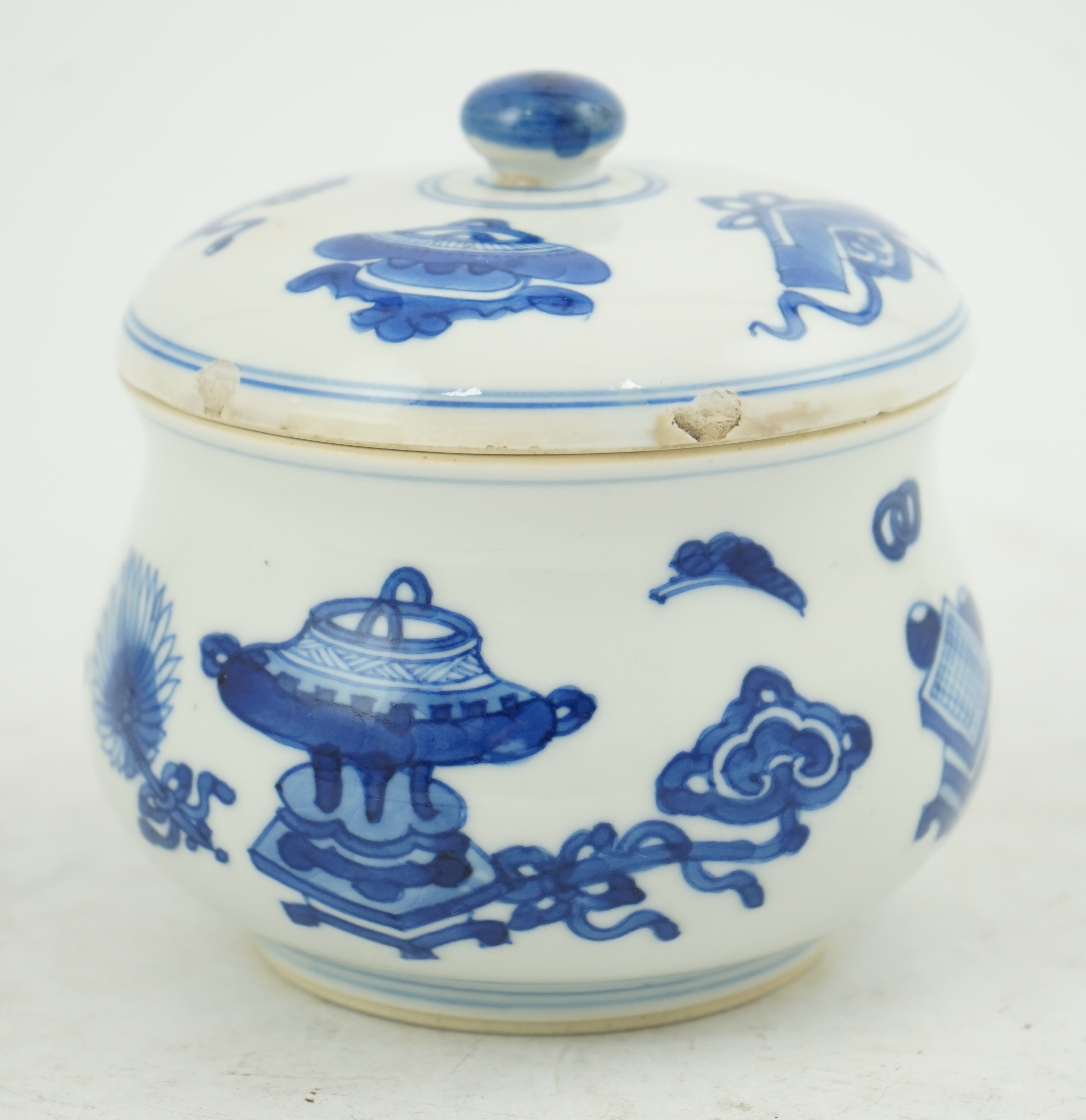 A Chinese blue and white ‘precious objects’ censer and cover, Kangxi period (1662-1722)